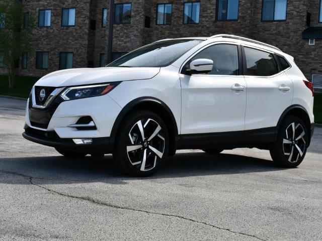 used 2022 Nissan Rogue Sport car, priced at $25,318