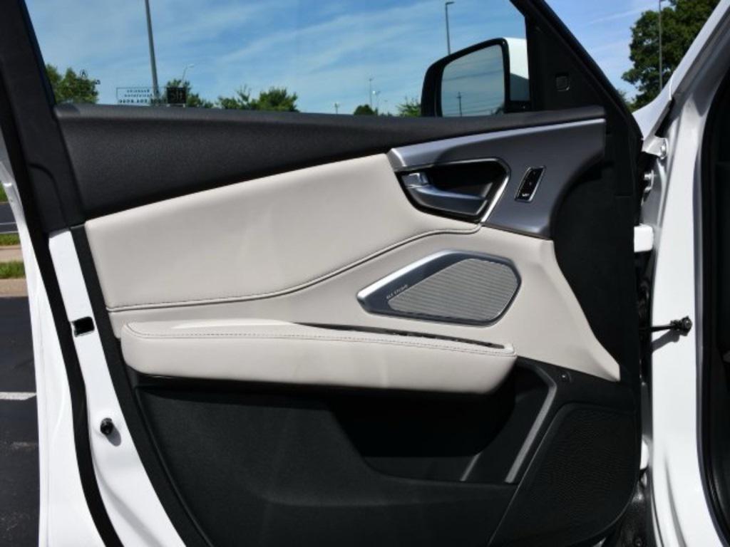 new 2026 Acura RDX car, priced at $49,650