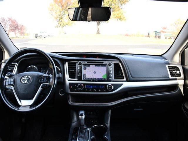 used 2017 Toyota Highlander car, priced at $17,879