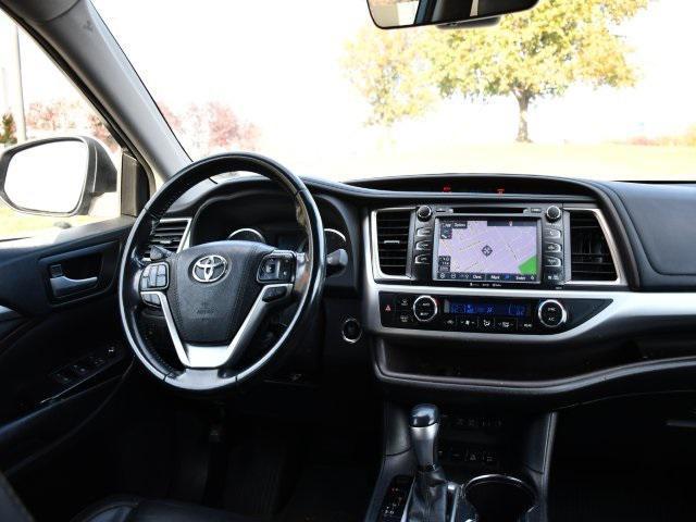 used 2017 Toyota Highlander car, priced at $17,879