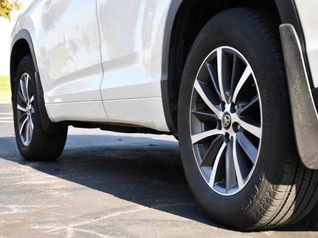 used 2017 Toyota Highlander car, priced at $17,879