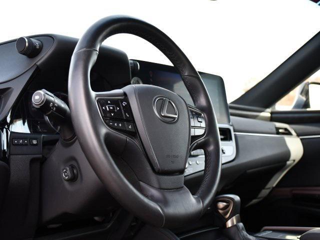 used 2022 Lexus ES 350 car, priced at $34,857