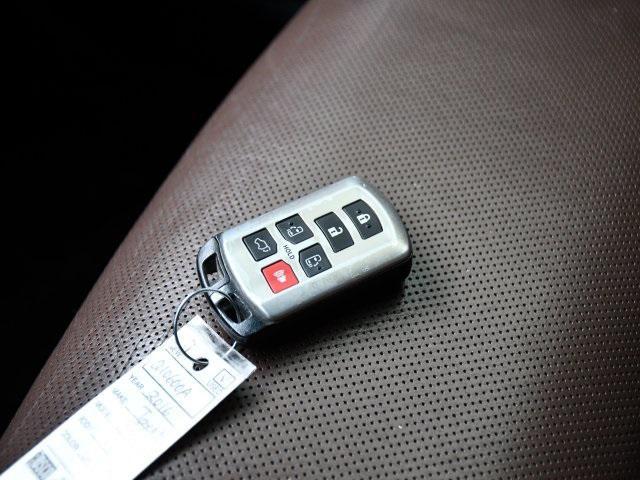 used 2016 Toyota Sienna car, priced at $12,989