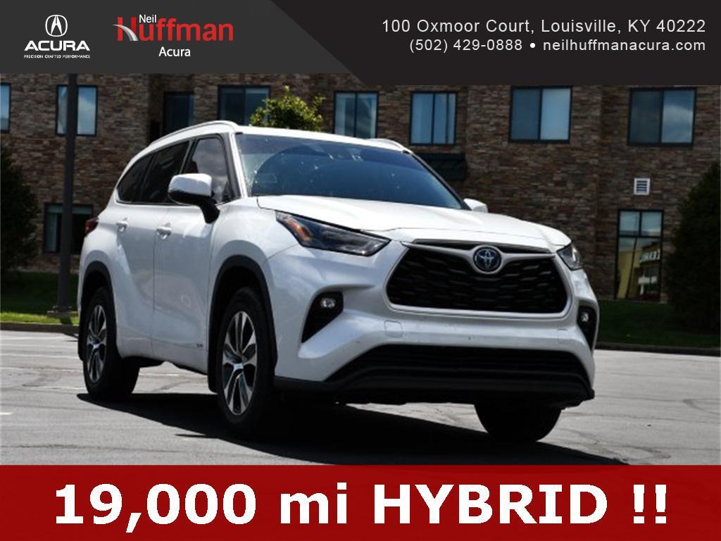 used 2022 Toyota Highlander Hybrid car, priced at $42,855