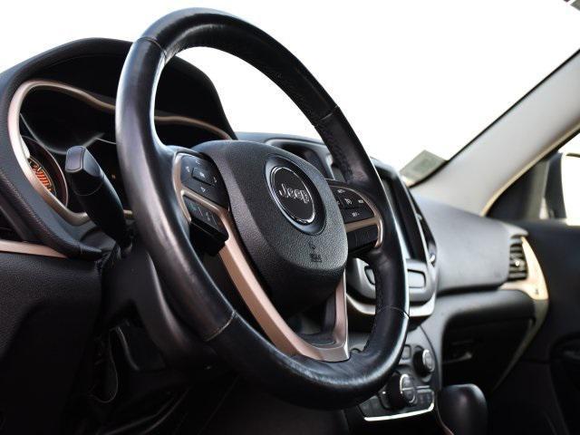 used 2016 Jeep Cherokee car, priced at $11,496