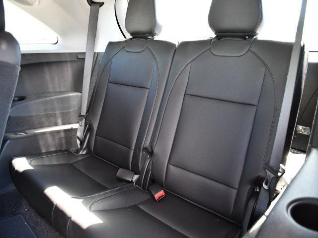 used 2018 Acura MDX car, priced at $25,999