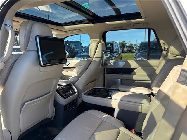 used 2019 Lincoln Navigator car