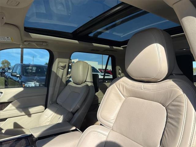 used 2019 Lincoln Navigator car