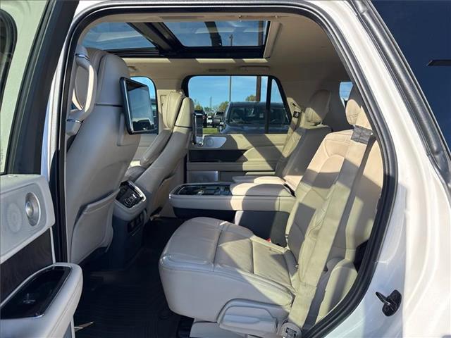 used 2019 Lincoln Navigator car