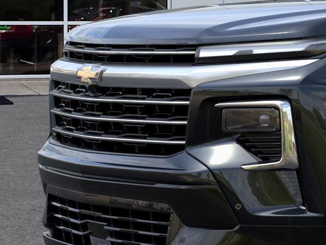 new 2025 Chevrolet Traverse car