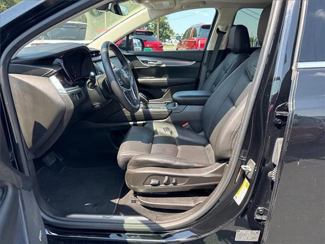 used 2017 Cadillac XT5 car, priced at $14,995