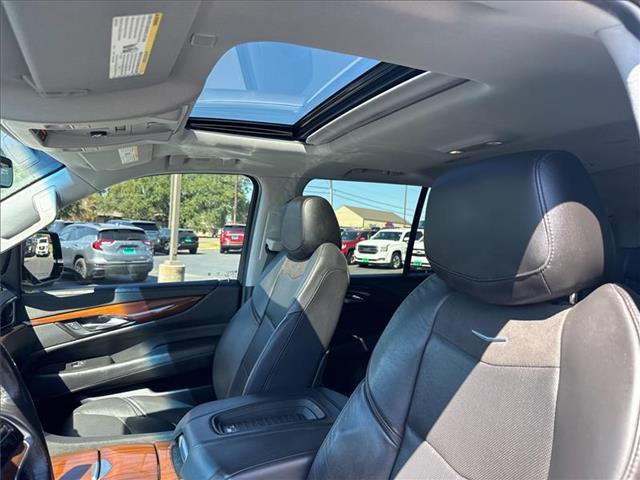 used 2020 Cadillac Escalade car, priced at $39,995