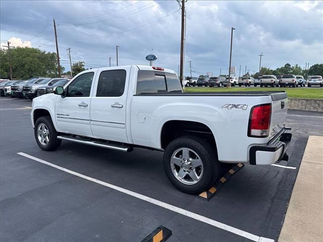 used 2014 GMC Sierra 2500 car, priced at $49,995