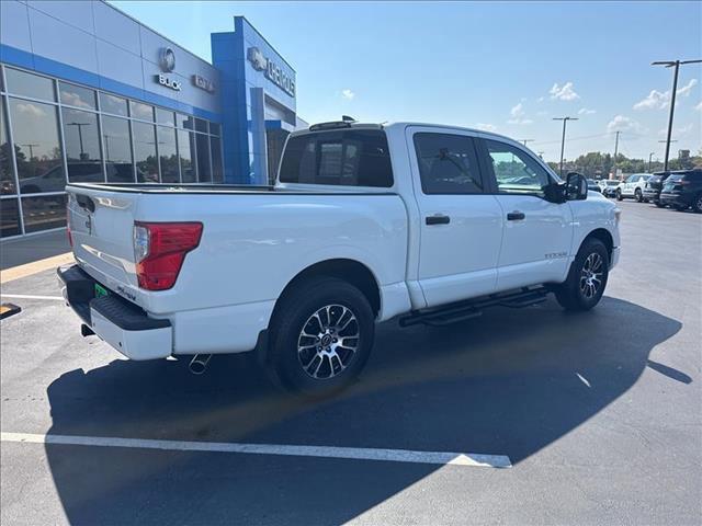 used 2024 Nissan Titan car, priced at $37,020