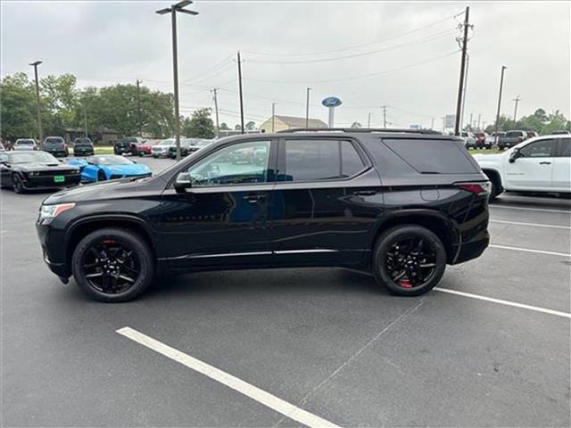 used 2021 Chevrolet Traverse car, priced at $36,995