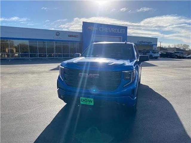 used 2022 GMC Sierra 1500 car, priced at $38,995