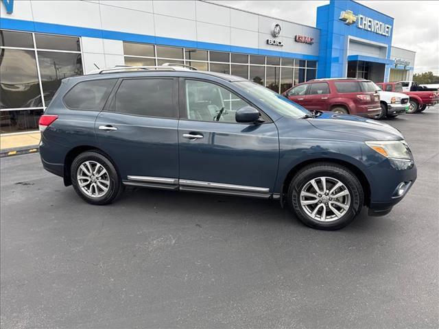 used 2015 Nissan Pathfinder car, priced at $9,995