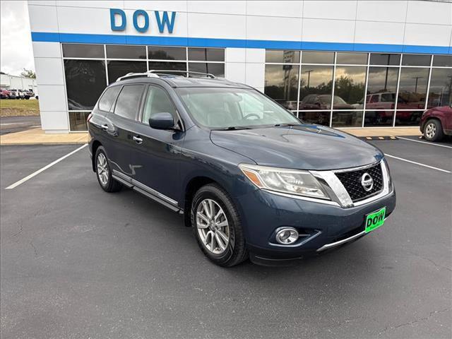 used 2015 Nissan Pathfinder car, priced at $9,995