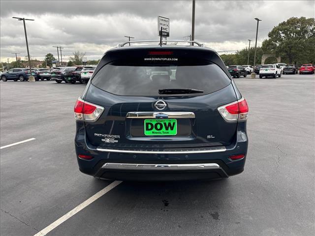 used 2015 Nissan Pathfinder car, priced at $9,995