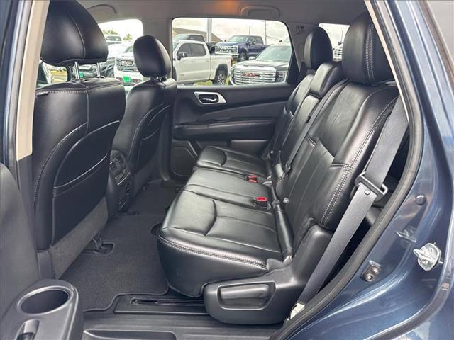 used 2015 Nissan Pathfinder car, priced at $9,995