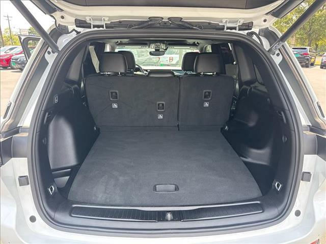 used 2024 Jeep Grand Cherokee car, priced at $34,995