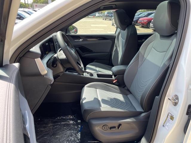 new 2025 Volkswagen Tiguan car, priced at $36,674