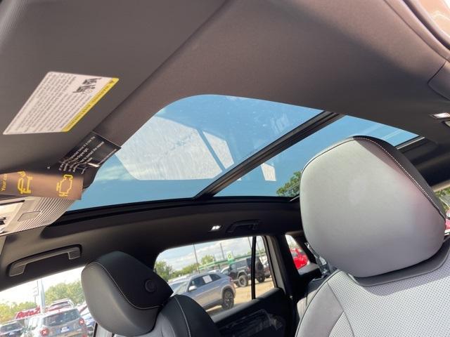 new 2025 Volkswagen Tiguan car, priced at $36,674