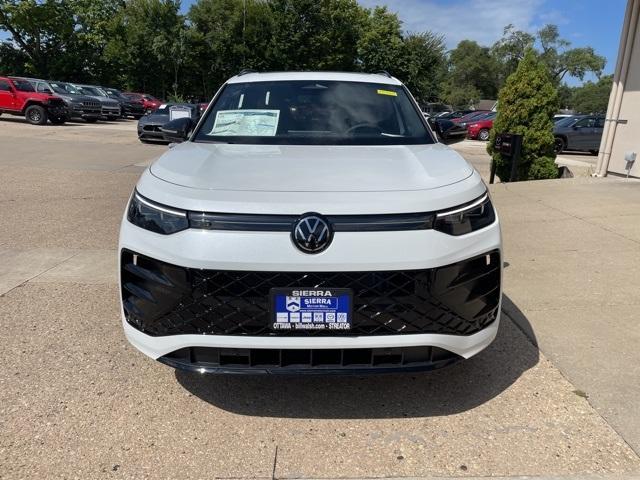 new 2025 Volkswagen Tiguan car, priced at $36,674