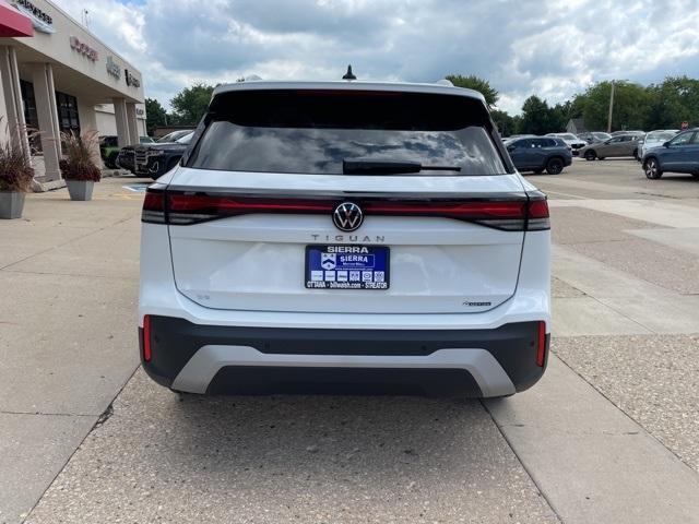 new 2025 Volkswagen Tiguan car, priced at $34,365