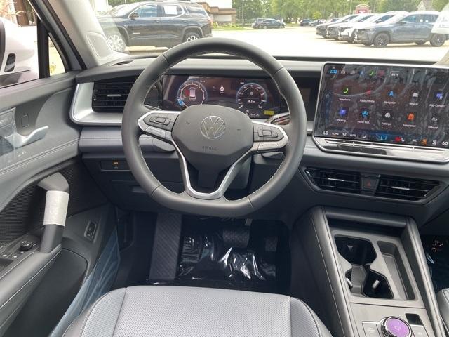 new 2025 Volkswagen Tiguan car, priced at $34,365