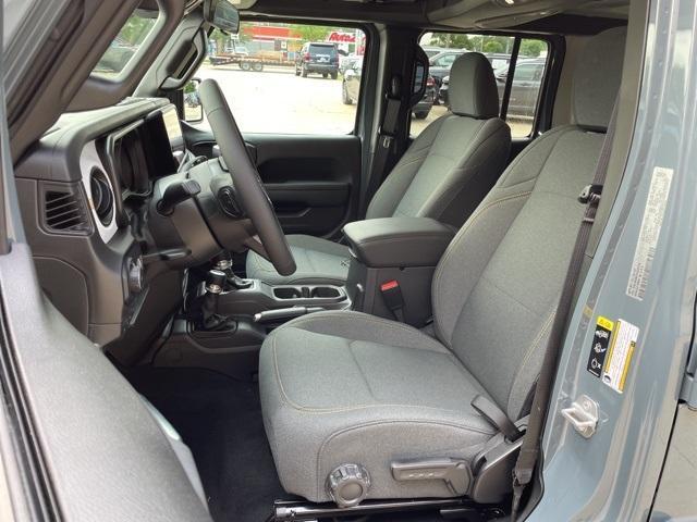 new 2025 Jeep Wrangler car, priced at $44,538