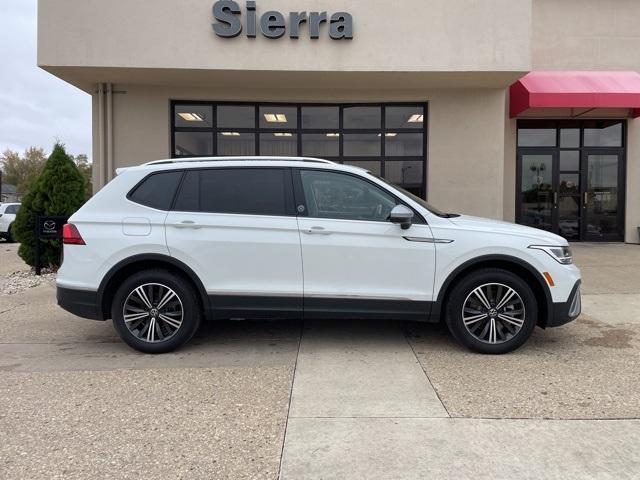 new 2024 Volkswagen Tiguan car, priced at $32,416