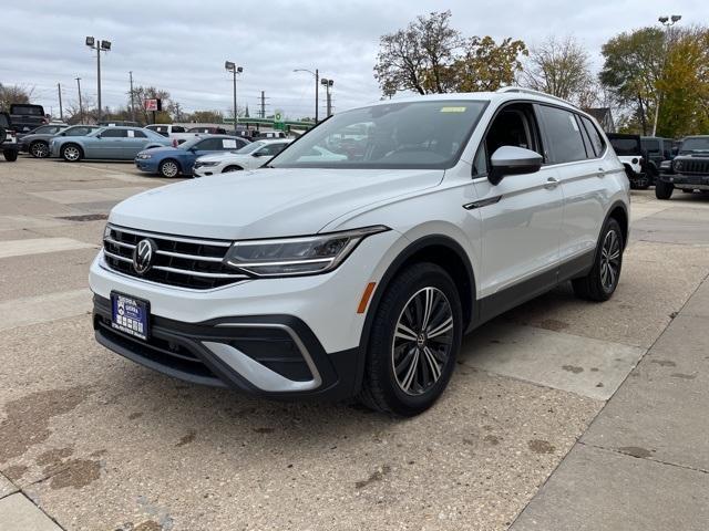 new 2024 Volkswagen Tiguan car, priced at $32,416