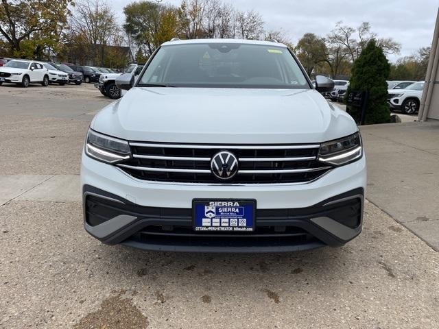 new 2024 Volkswagen Tiguan car, priced at $30,916