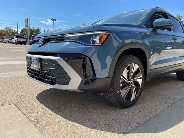 new 2025 Volkswagen Taos car, priced at $29,226