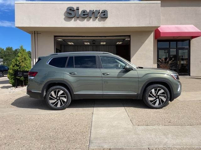 new 2026 Volkswagen Atlas car, priced at $50,336