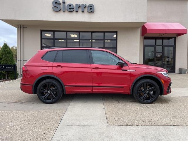 new 2024 Volkswagen Tiguan car, priced at $35,296