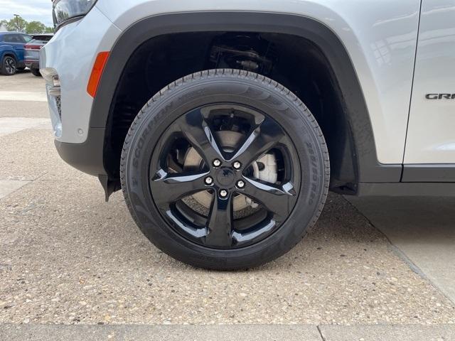 new 2025 Jeep Grand Cherokee car