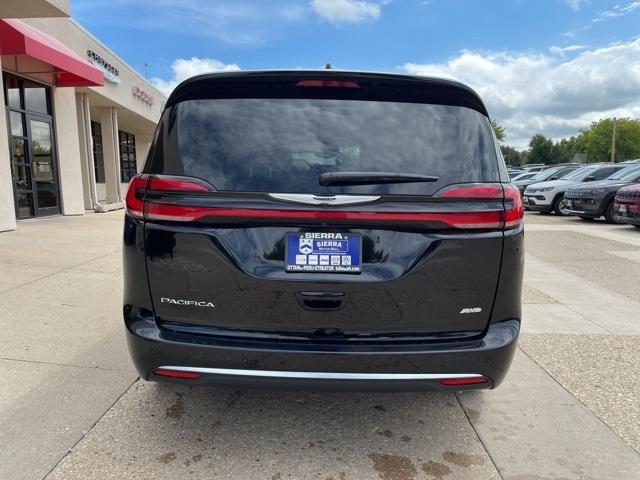 new 2024 Chrysler Pacifica car, priced at $52,925