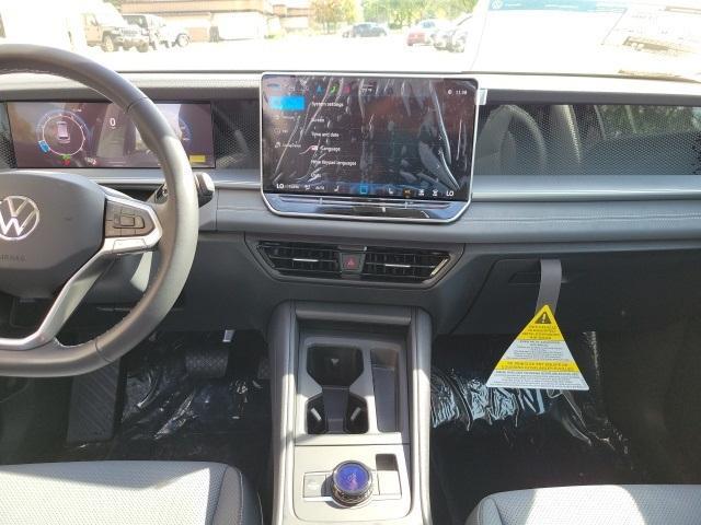 new 2025 Volkswagen Tiguan car, priced at $34,176