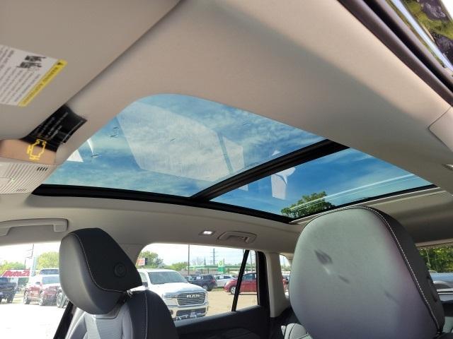 new 2025 Volkswagen Tiguan car, priced at $34,176