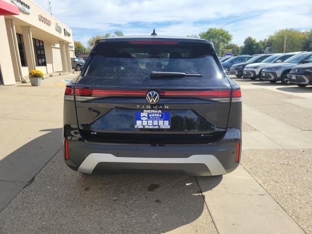 new 2025 Volkswagen Tiguan car, priced at $34,176