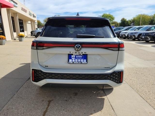 new 2025 Volkswagen Tiguan car, priced at $37,677