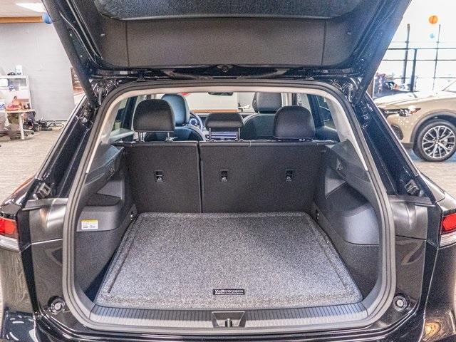 new 2025 Volkswagen Tiguan car, priced at $36,034