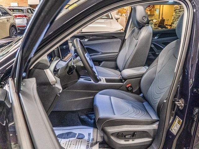 new 2025 Volkswagen Tiguan car, priced at $36,034