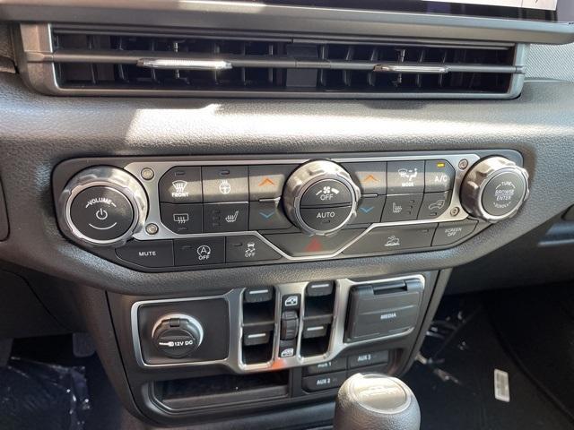 new 2025 Jeep Gladiator car, priced at $48,871