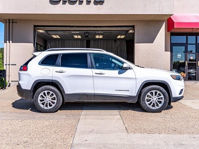 used 2019 Jeep Cherokee car, priced at $14,989