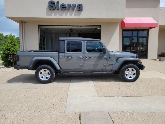 used 2022 Jeep Gladiator car, priced at $31,789