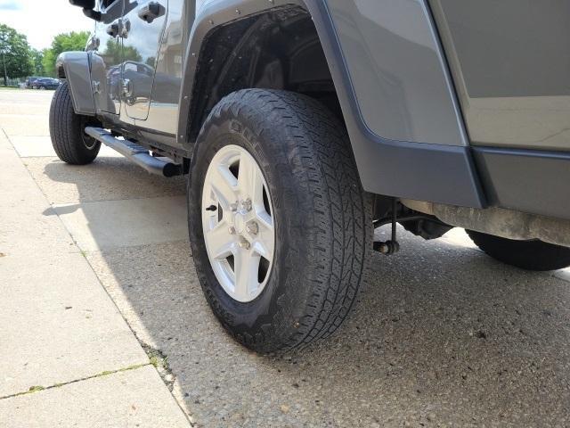 used 2022 Jeep Gladiator car, priced at $31,789