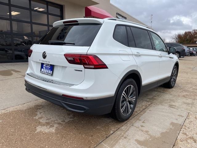 new 2024 Volkswagen Tiguan car, priced at $32,416